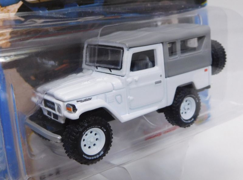 画像: 2017 JOHNNY LIGHTNING - CLASSIC GOLD COLLECTION "HOBBY EXCLUSIVE" 【1980 TOYOTA LAND CRUISER】 WHITE/RR