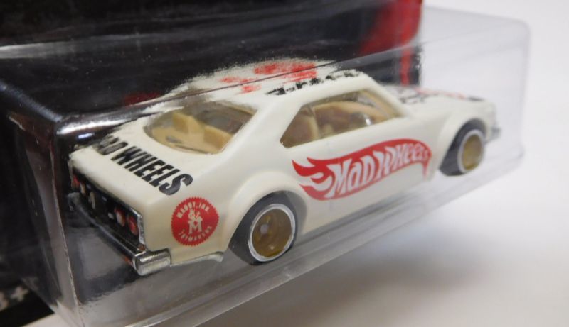 画像: MAD WHEELS (マッドホイール） 【NISSAN SKYLINE C210 (カスタム完成品）】 WHITE/RR （送料サービス適用外） 