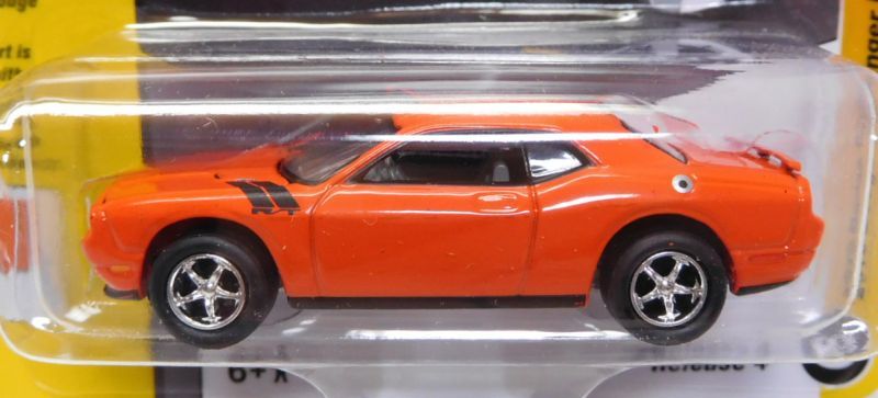 画像: 2017 JOHNNY LIGHTNING - CLASSIC GOLD COLLECTION R4A 【2010 DODGE CHALLENGER R/T】 ORANGE/RR