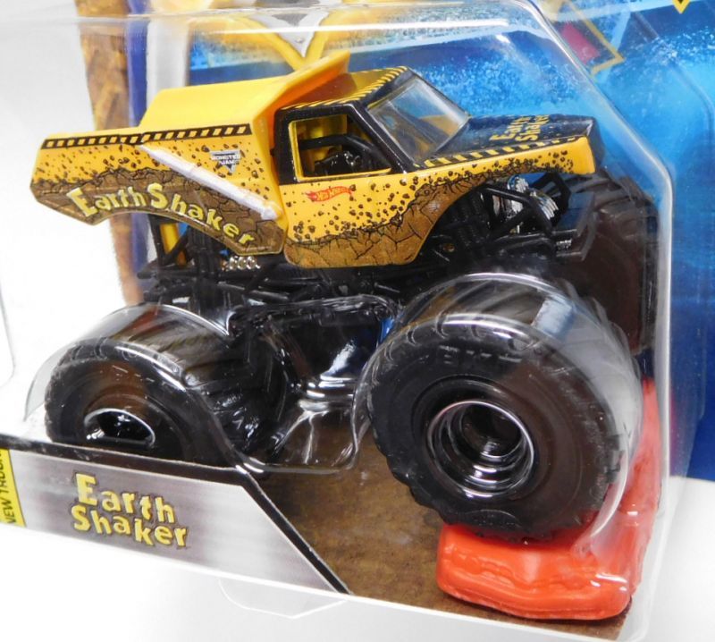 画像: 2018 MONSTER JAM includes RE-CRUSHABLE CAR! 【EARTH SHAKER】 YELLOW (EPIC ADDITIONS)(2018 NEW TRACK!)