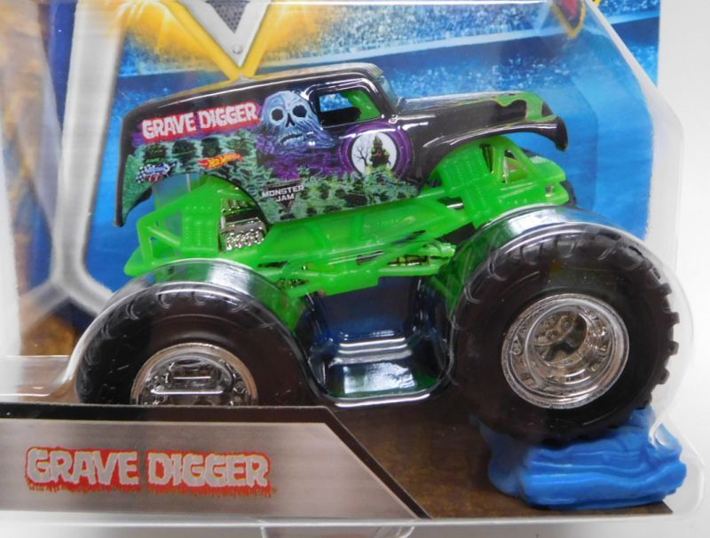 画像: 2018 MONSTER JAM includes RE-CRUSHABLE CAR! 【GRAVE DIGGER】 BLACK (TOUR FAVORITES)
