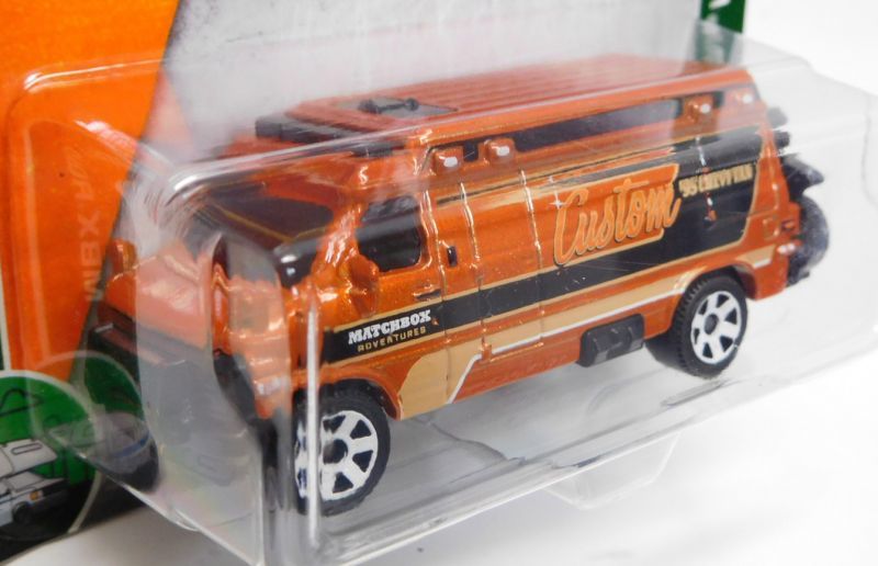 画像: 2018 【'95 CUSTOM CHEVY VAN】  ORANGE (積み荷がバイク）