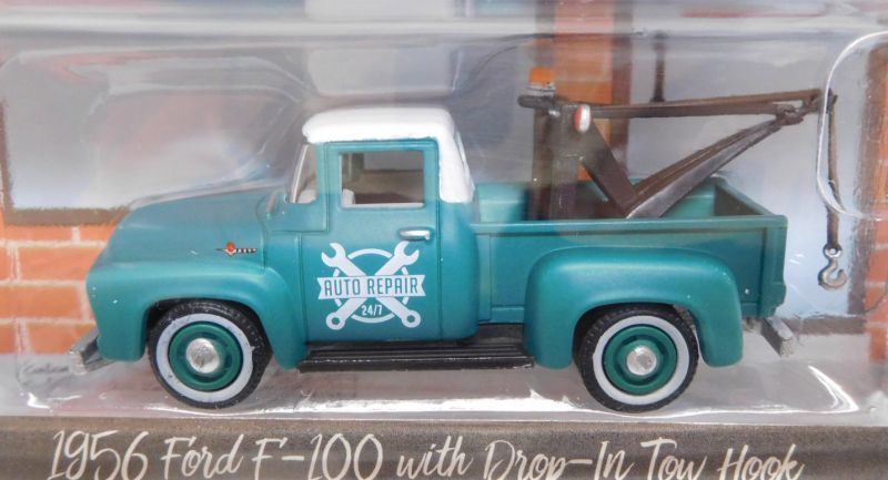 画像: 2018 GREENLIGHT THE HOBBY SHOP S2 【1956 FORD F-100 WITH DROP-IN TOW TRACK】 FLAT GREEN/RR