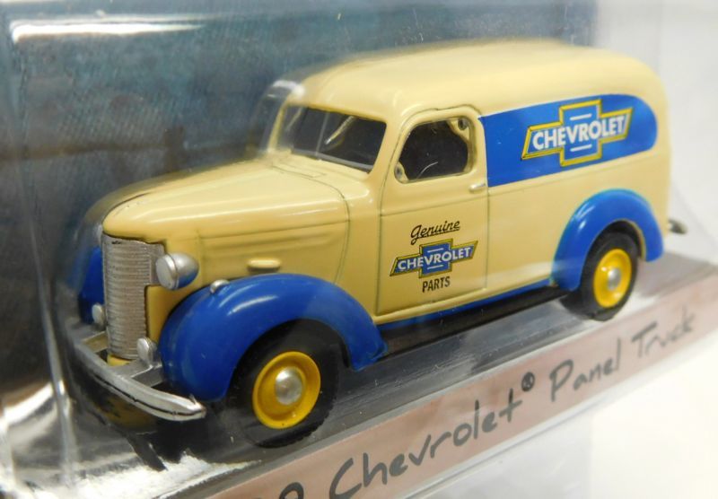 画像: 2018 GREENLIGHT BLUE COLLAR COLLECTION S3 【1939 CHEVROLET PANEL TRUCK】 CREAM/RR 