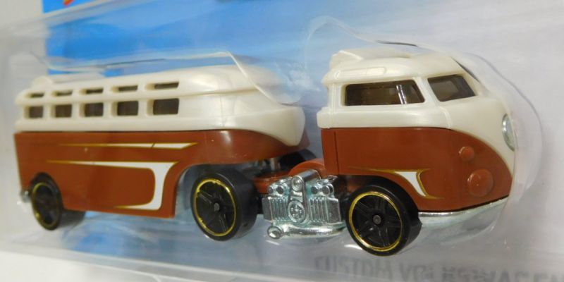 画像: 2018 TRACK STARS 【CUSTOM VOLKSWAGEN HAULER】　BROWN-WHITE/PR5 (予約不可)(2018 CARD)