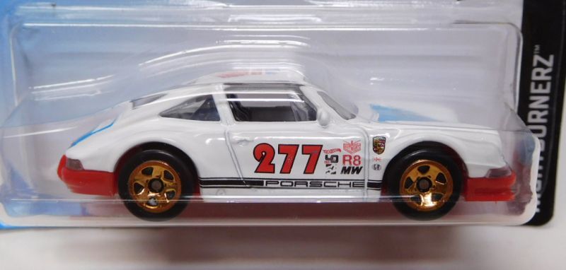 画像: 【"URBAN OUTLAW" '71 PORSCHE 911(REDシャーシ）】 WHITE/5SP(NEW CAST)