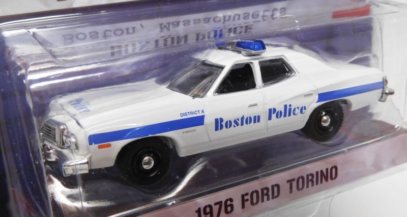 画像: 2018 GREENLIGHT HOT PURSUIT S26 【1976 FORD TORINO】 WHITE/RR (BOSTON POLICE)