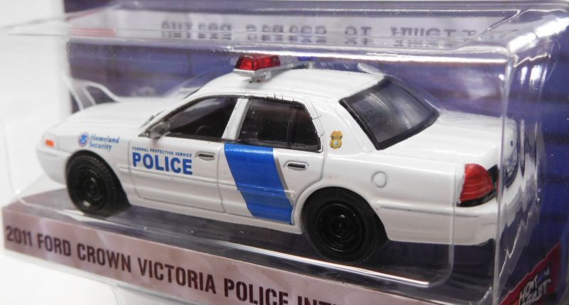 画像: 2018 GREENLIGHT HOT PURSUIT S26 【2011 FORD CROWN VICTORIA POLICE INTERCEPTOR】 WHITE/RR (HOMELAND SECURITY FEDERAL PROTECTION)