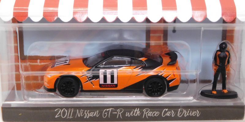 画像: 2018 GREENLIGHT THE HOBBY SHOP 3 【2011 NISSAN GT-R WITH RACE CAR DRIVER】 ORANGE/RR