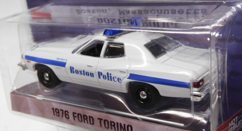 画像: 2018 GREENLIGHT HOT PURSUIT S26 【1976 FORD TORINO】 WHITE/RR (BOSTON POLICE)