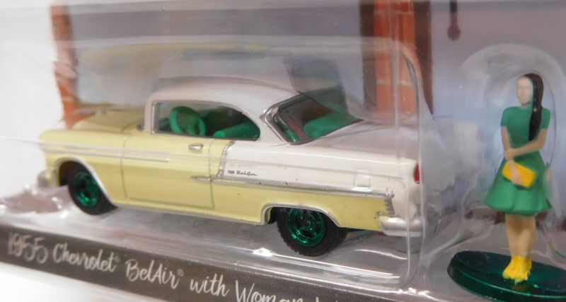 画像: 2018 GREENLIGHT THE HOBBY SHOP 3 【1955 CHEVROLET BEL AIR WITH WOMAN WEARING DRESS】 LT.YELLOW/RR (GREEN MACHINE)