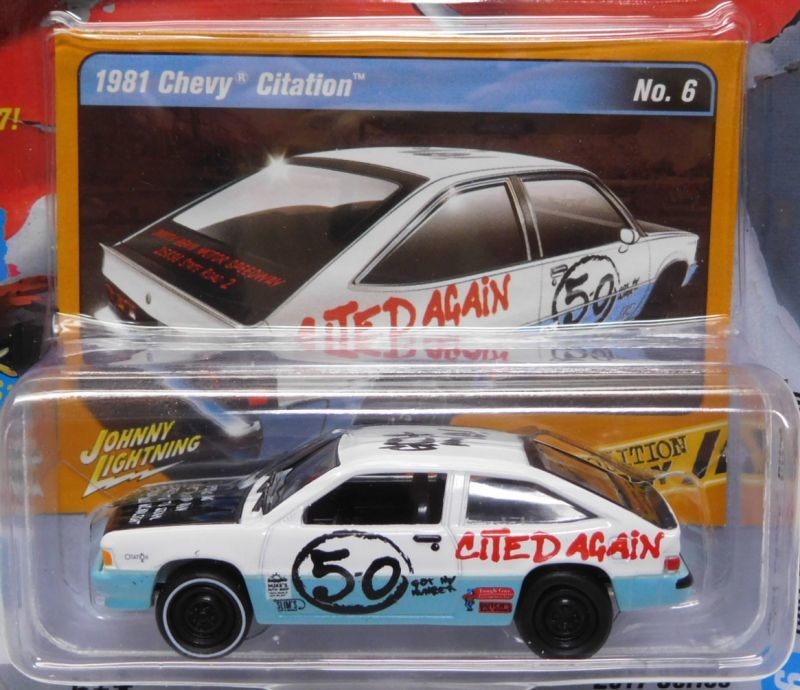 画像: 2017 JOHNNY LIGHTNING - STREET FREAKS S4 【1981 CHEVY CITATION】 WHITE/RR (DEMOLITION DERBY)