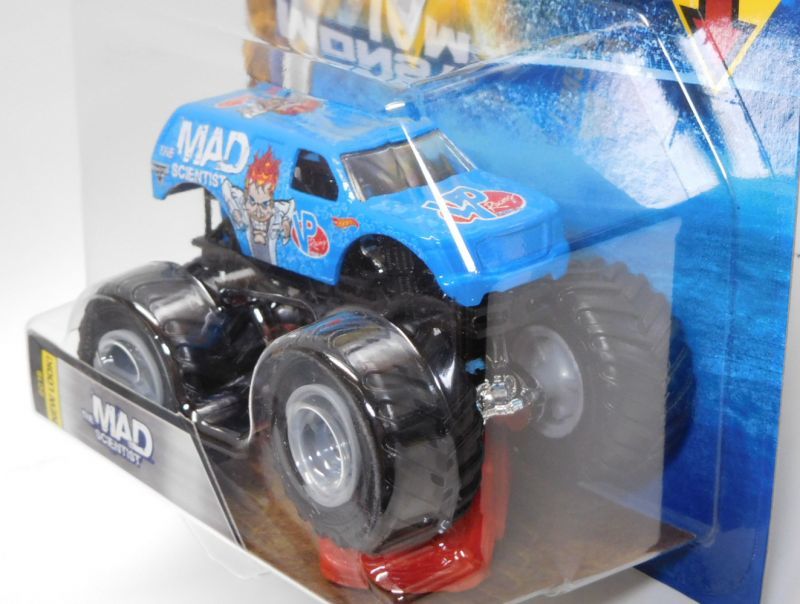 画像: 2018 MONSTER JAM includes RE-CRUSHABLE CAR! 【THE MAD SCIENTIST】 LT.BLUE (EPIC ADDITIONS)(2018 NEW LOOK!)