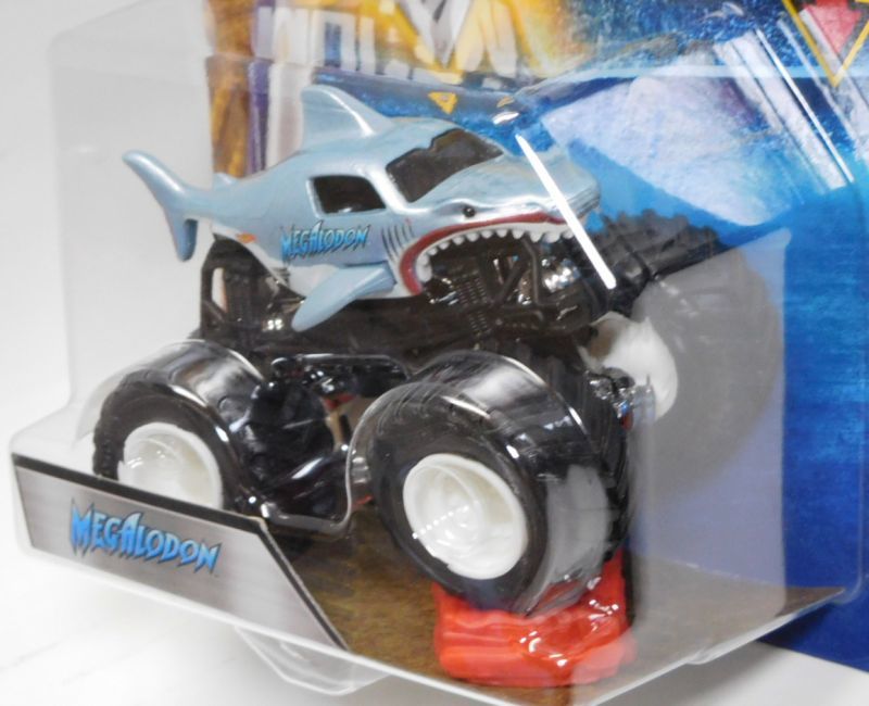 画像: 2018 MONSTER JAM includes RE-CRUSHABLE CAR! 【MEGALODON】 SILVERBLUE (EPIC ADDITIONS)