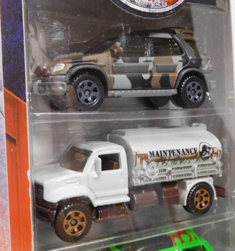 画像: 2018 MATCHBOX 5PACK 【"JURASSIC WORLD LEGACY COLLECTION" 5PACK】'97 Mercedes-Benz ML320/MBX Tanker/'93 Ford Explorer Jurassic Park/'93 Jeep Wrangler (no top)/Fleetwood Southwind RV