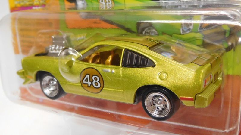 画像: 2018 JOHNNY LIGHTNING - STREET FREAKS S1 【1976 FORD MUSTANG II COBRA】 LIME YELLOW (THE SPOILERS)