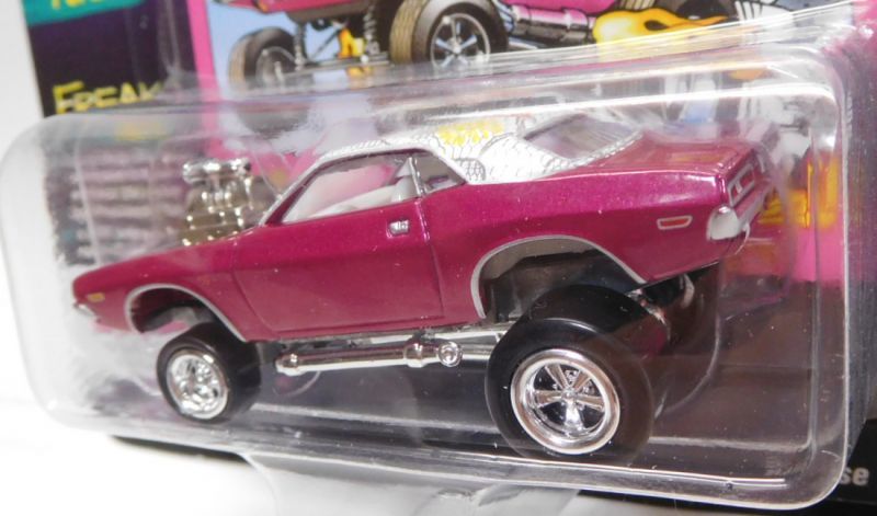 画像: 2018 JOHNNY LIGHTNING - STREET FREAKS S1 【1971 DODGE CHALLENGER】 MAGENTA (ZINGERS!)