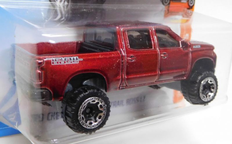 画像: 【'19 CHEVY SILVERADO TRAIL BOSS LT】 MET.RED/BLOR (NEW CAT)