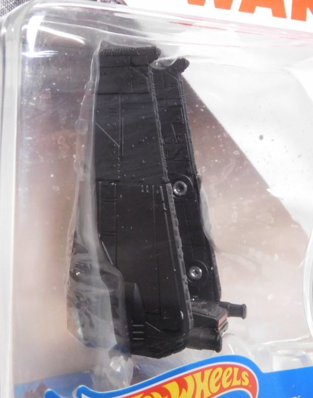 画像: 2018 HW STAR WARS STARSHIP 【KYLO REN'S COMMAND SHUTTLE】　BLACK (2018 WHITE CARD)