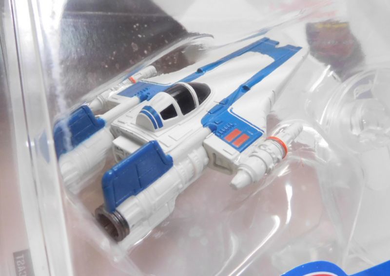 画像: 2018 HW STAR WARS STARSHIP 【RESISTANCE A-WING FIGHTER】　WHITE-BLUE (2018 WHITE CARD)