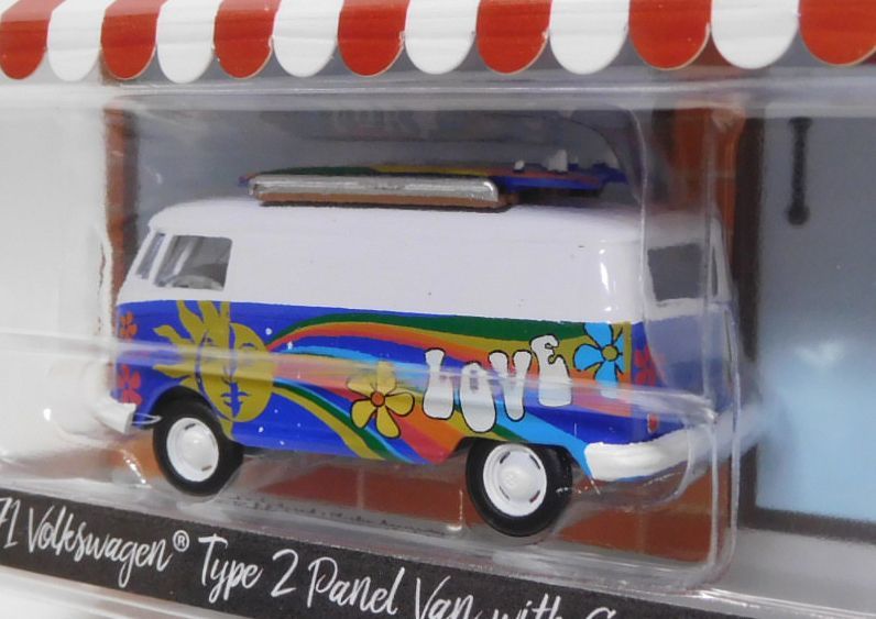 画像: 2018 GREENLIGHT THE HOBBY SHOP S4 【1971 VOLKSWAGEN TYPE 2 PANEL VAN with SURFBOARDS】 WHITE-BLUE/RR