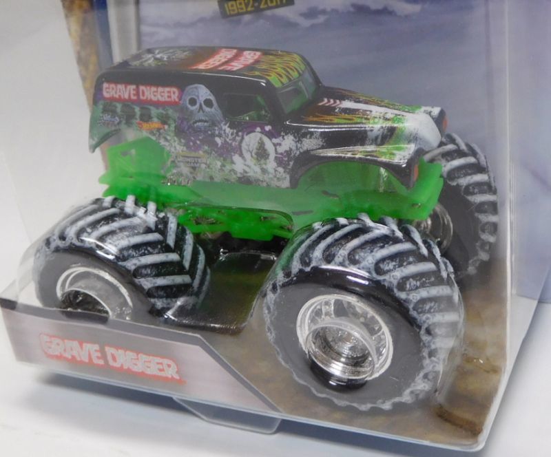 画像: 2017 MONSTER JAM 25th SPECIAL HOLIDAY EDITION 【GRAVE DIGGER】 BLACK (予約不可）