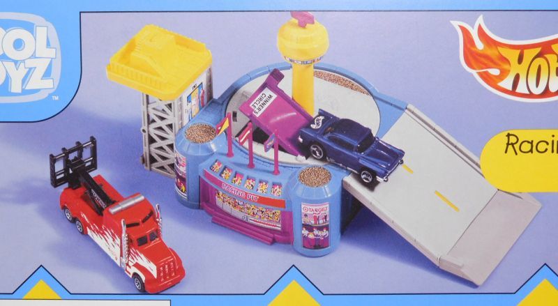 画像: 2000 KOOL TOYZ - RACING ARENA PLAYSET 【with TOW TRUCK / '55 CHEVY】　