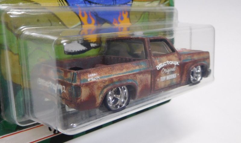 画像: BIG BOYS CUSTOM  【"attictoyz" '83 CHEVY SILVERADO (カスタム完成品）】サビ-BROWN-PALE GREEN/RR （送料サービス適用外） 