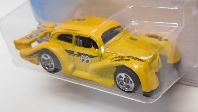 画像: 【VOLKSWAGEN KAFER RACER】 YELLOW/5SP (MOONEYES) （ほぼパック割れ）