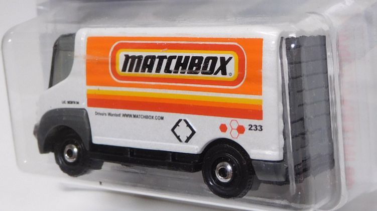 画像: 2018 【'09 INTERNATIONAL eSTAR (MATCHBOX TAMPO)】 WHITE (NEW CAST) 