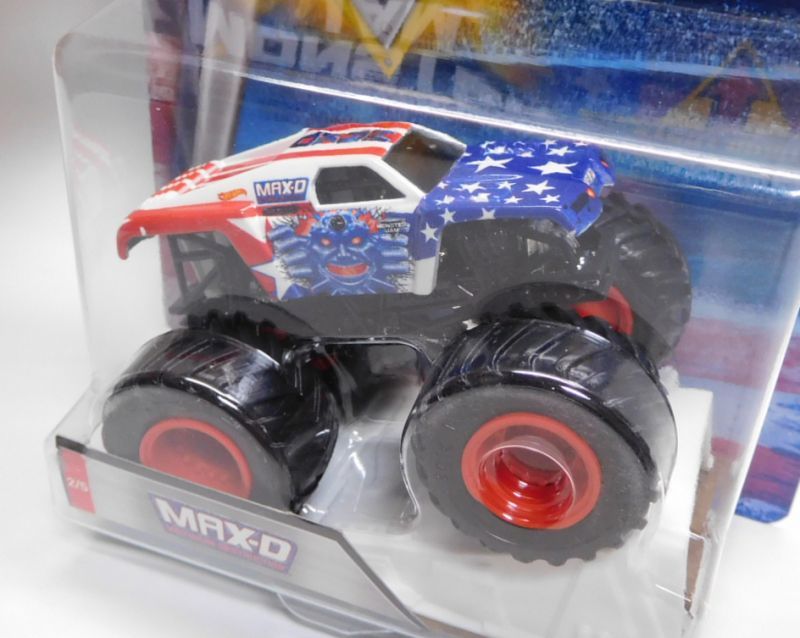 画像: 2018 MONSTER JAM includes STUNT RAMP! "STARS AND STRIPES" 【MAX-D】 WHITE-BLUE-RED (予約不可）