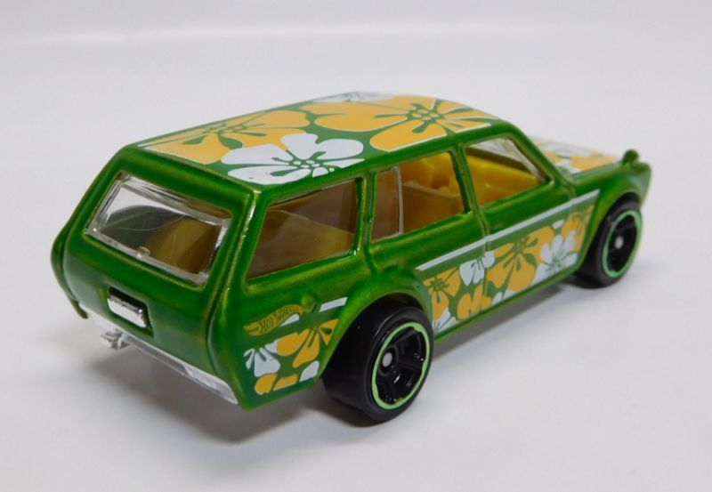 画像: 2018 WALMART EXCLUSIVE MYSTERY SERIES2 【'71 DATSUN BLUEBIRD 510 WAGON】 FLAT GREEN/5SP (CHASE) (予約不可）