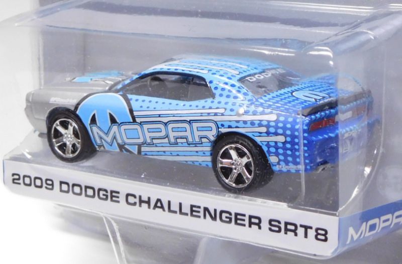 画像: 2018 GREENLIGHT HOBBY EXCLUSIVE 【"MOPAR" 2009 DODGE CHALLENGER SRT8】 SILVER/RR