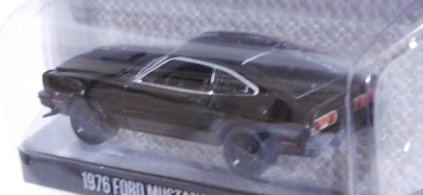 画像: 2018 GREENLIGHT BLACK BANDIT SERIES20 【1976 FORD MUSTANG II COBRA II】 BLACK/RR