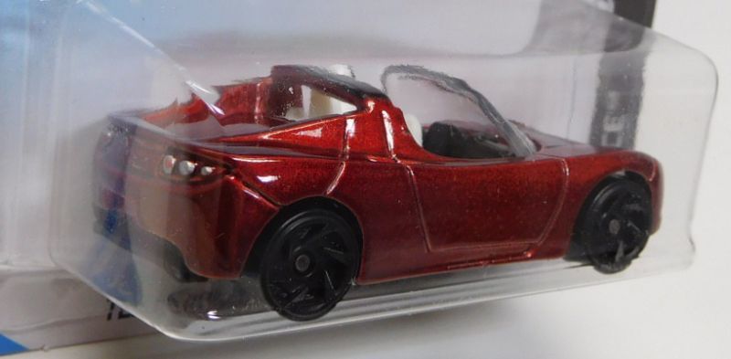 画像: 【TESLA ROADSTER WITH STARMAN】 MET.RED/RA6 (宇宙飛行士が乗っています）