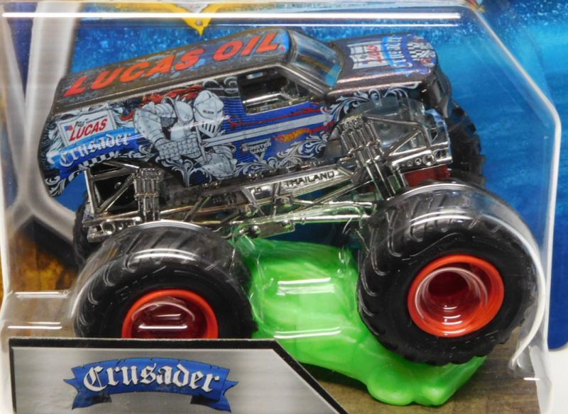 画像: 2018 MONSTER JAM includes RE-CRUSHABLE CAR! 【CRUSADER】 CLEAR BLACK(X-RAY BODY)