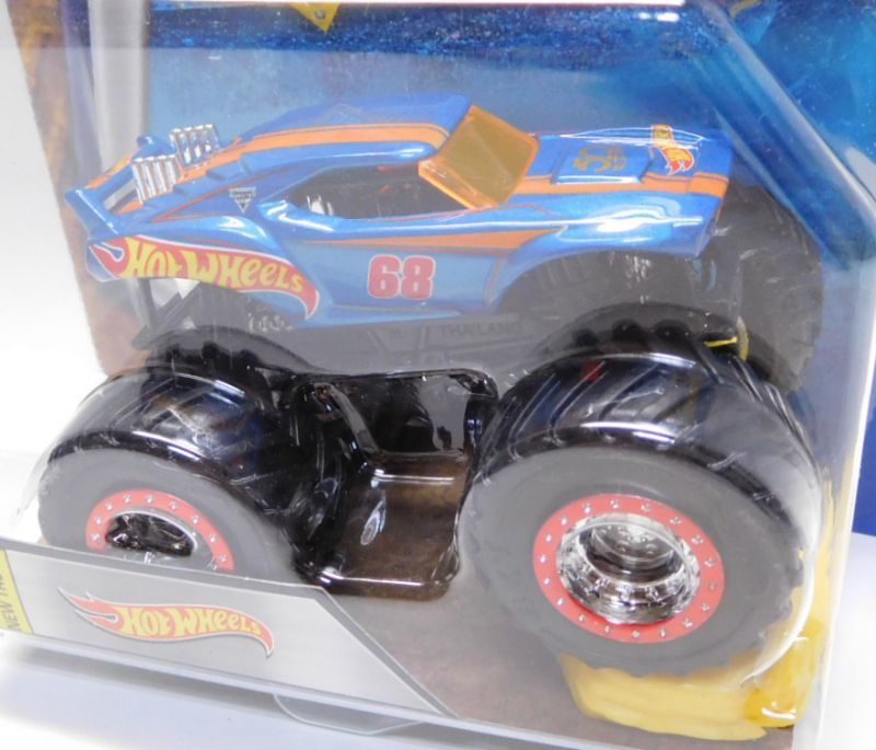 画像: 2018 MONSTER JAM includes RE-CRUSHABLE CAR! 【TEAM HOT WHEELS】 RACE TEAM BLUE (EPIC ADDITIONS)(2018 NEW TRUCK!)