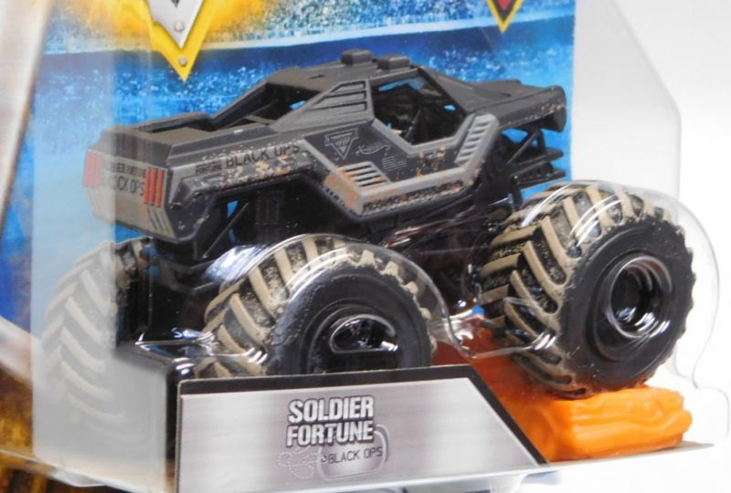 画像: 2018 MONSTER JAM includes RE-CRUSHABLE CAR! 【SOLDIER FORTUNE】 FLAT BLACK (MUD)