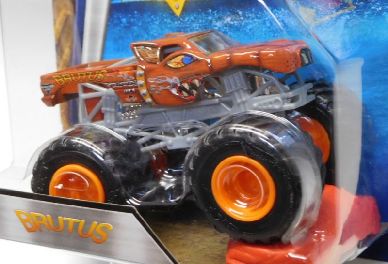 画像: 2018 MONSTER JAM includes RE-CRUSHABLE CAR! 【BRUTUS】 BROWN (MJ DOG POUND)