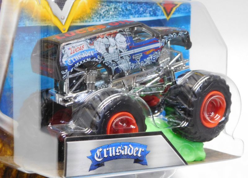 画像: 2018 MONSTER JAM includes RE-CRUSHABLE CAR! 【CRUSADER】 CLEAR BLACK(X-RAY BODY)