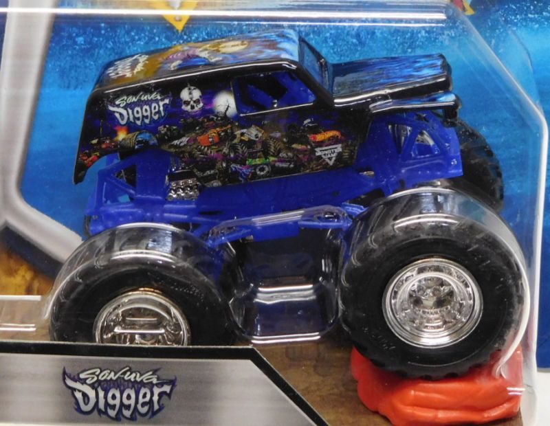 画像: 2018 MONSTER JAM includes RE-CRUSHABLE CAR! 【SON UVA DIGGER】 BLACK (TOUR FAVORITES)