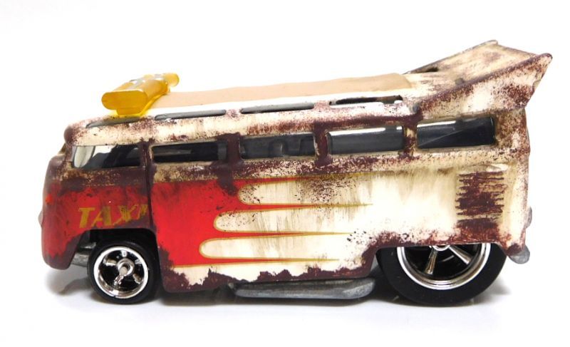 画像: ONE WORLD CUSTOM GARAGE 【VOLKSWAGEN T1 DRAG BUS (カスタム完成品）】 サビ-WHITE-RED/RR （送料サービス適用外） 