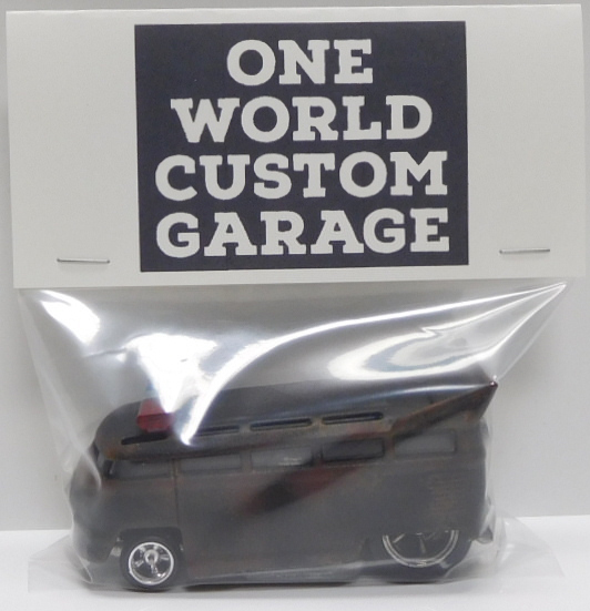 画像: ONE WORLD CUSTOM GARAGE 【VOLKSWAGEN T1 DRAG BUS (カスタム完成品）】 サビ-BLACK/RR （送料サービス適用外） 