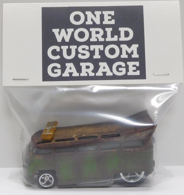 画像: ONE WORLD CUSTOM GARAGE 【VOLKSWAGEN T1 DRAG BUS (カスタム完成品）】 サビ-WHITE-GREEN/RR （送料サービス適用外） 