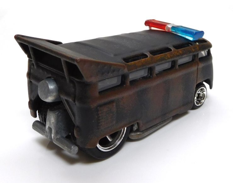 画像: ONE WORLD CUSTOM GARAGE 【VOLKSWAGEN T1 DRAG BUS (カスタム完成品）】 サビ-BLACK/RR （送料サービス適用外） 