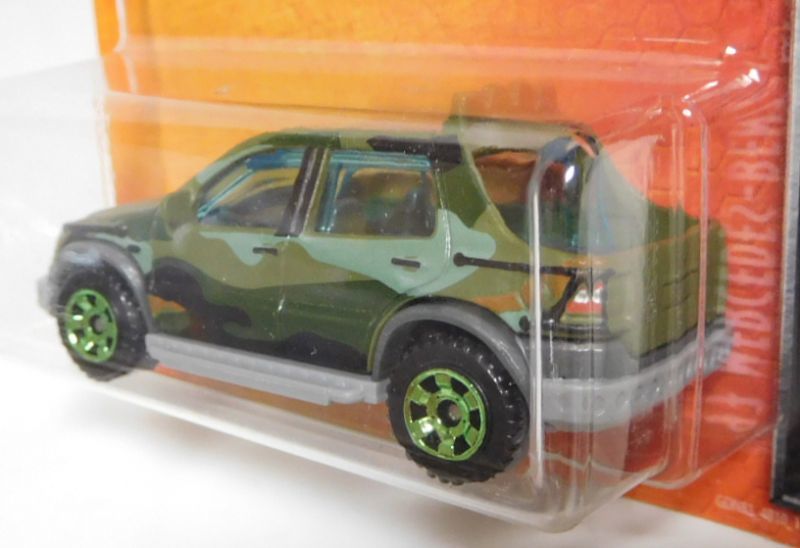 画像: 2019 MATCHBOX "JURASSIC WORLD"  【'97 MERCEDES-BENZ ML320 A.A.V.】CAMO OLIVE(予約不可）