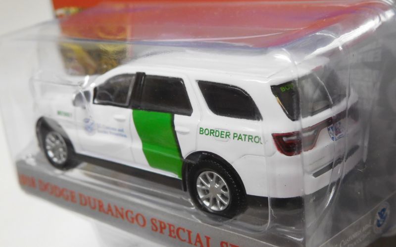 画像: 2019 GREENLIGHT HOBBY EXCLUSIVE 【"U.S. CUSTOMS AND BORDER PROTECTION" 2018 DODGE DURANGO SPECIAL SERVICE】 WHITE-GREEN/RR