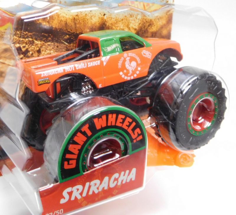 画像: 2019 HW MONSTER TRUCKS! 【SRIRACHA】 RED-GREEN (includes CONNECT AND CRASH CAR)