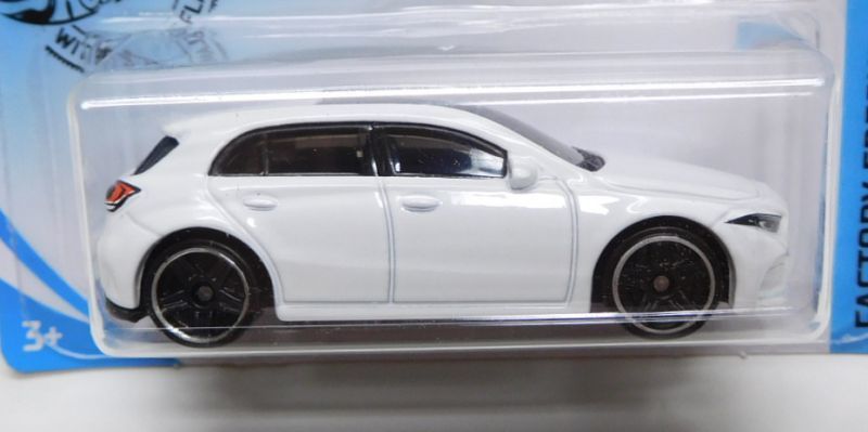 画像: 【'19 MERCEDES-BENZ A-CLASS】 WHITE/PR5 (NEW CAST)