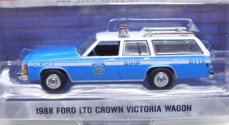 画像: 2019 GREENLIGHT HOT PURSUIT S30 【1988 FORD LTD CROWN VICTORIA WAGON】 LT.BLUE-WHITE/RR (NEW YORK CITY POLICE DEPARTMENT)